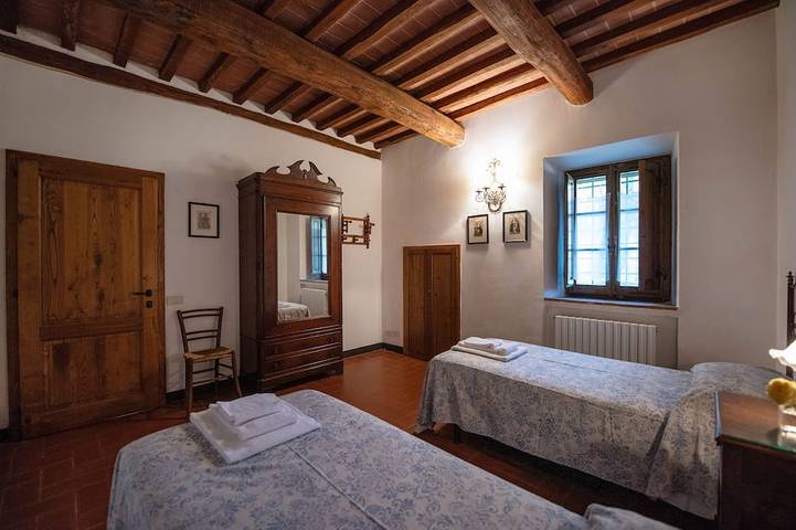 Schönes Haus am Garten mit Gemeinschaftspool nur 5 km. von Siena Toskana in Siena, Siena und Umgebung2