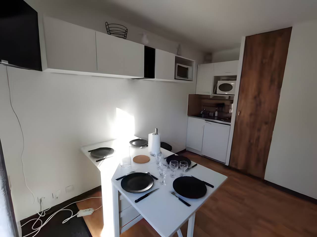 Studio entier, Studio « Le Refuge Douillet » avec vue sur la montagne et terrasse privée in La Plagne, La Plagne-Tarentaise