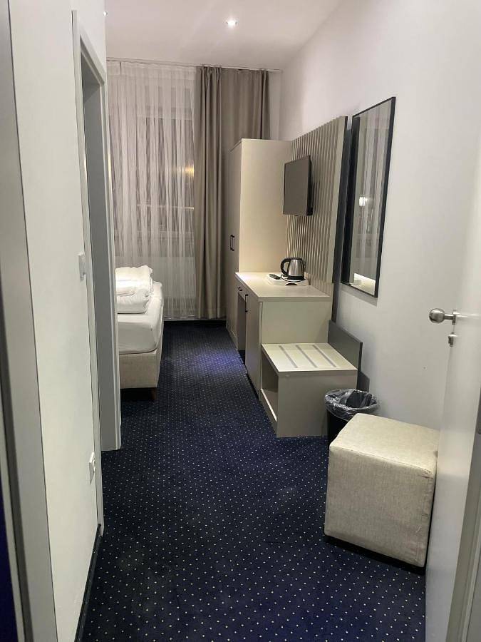 Hôtel pour 2 personnes, avec Terrasse ainsi que Jardin et Vue à Manching