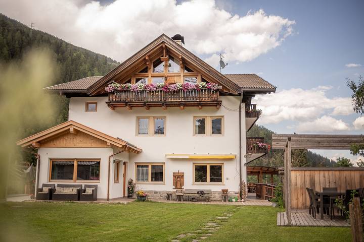 Ferienwohnung für 6 Personen, mit Garten und Sauna sowie Seeblick in Südtirol - 2