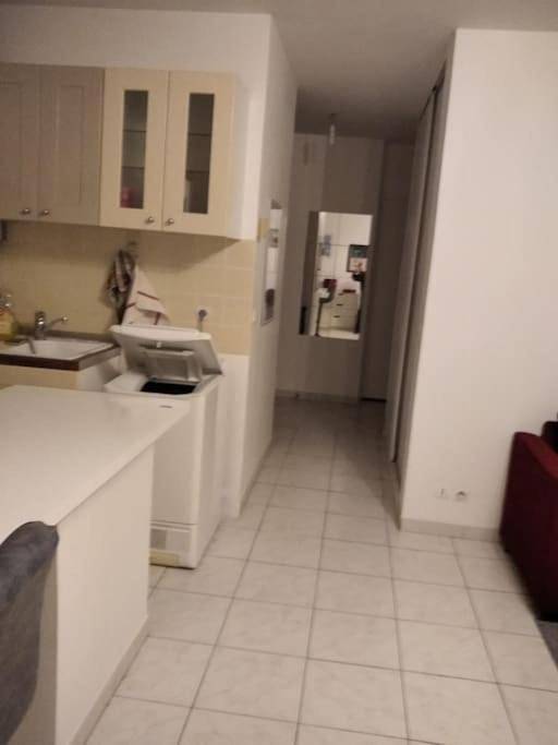 Appartement entier, One-Bedroom Apartment in Viry-Châtillon, Essonne