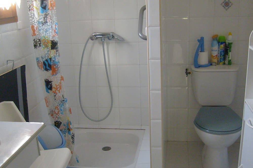Apartamento entero, Spacious, Bright And Pleasant Studio in Castres, Región de Castres
