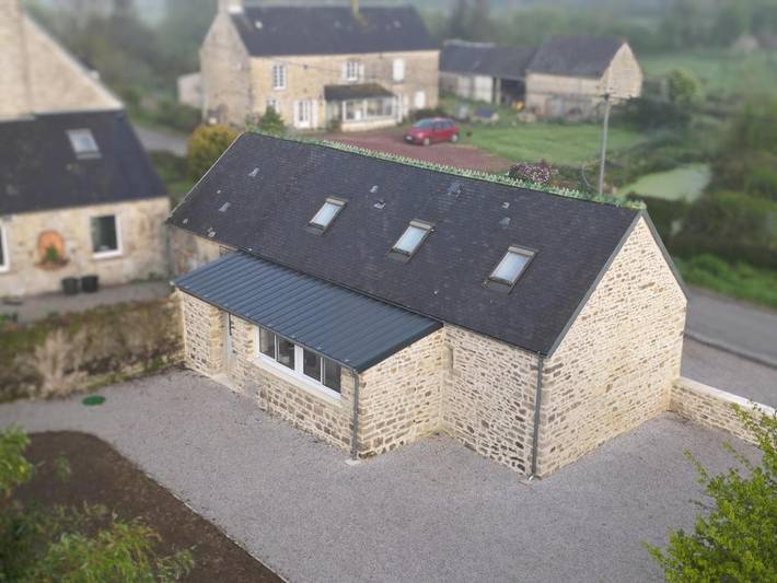 Location de vacances pour 6 personnes, avec terrasse et jardin à Saint-Germain-de-Tournebut