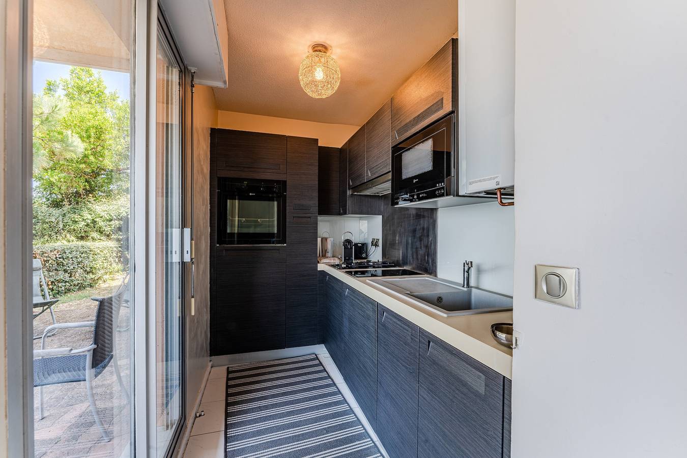 Ganze Wohnung, Appartement „Eugénie“ mit Blick auf das Bassin d’Arcachon, privater Terrasse, Strandzugang und Wlan in Arcachon, Arcachon und Umgebung