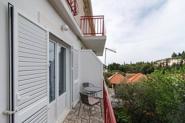 Ganze Wohnung, Apartments Villa Nikol - Standard Two Bedroom Apartment with Terrace (Apt 5) in Trpanj, Peljesac