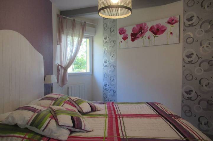 Location de vacances pour 2 personnes, avec terrasse et jardin à Le Tilleul - 2