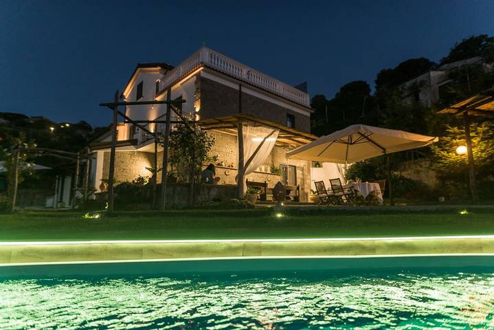 Villa per 8 persone, con giardino e piscina in Sant'Agnello