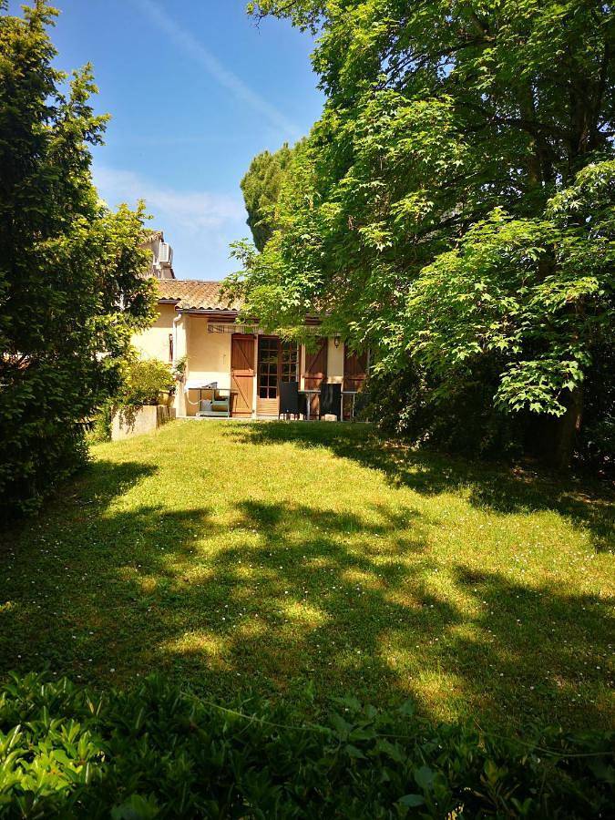 Appartement de vacances entier, Quadruple Room with Private Bathroom in Villeneuve-la-Comptal, Région de Carcassonne