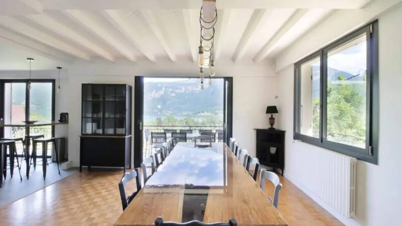 Appartement de vacances entier, Appartement de vacances pour 13 personnes avec jardin in Saint-Alban-de-Montbel, Région de Chambéry