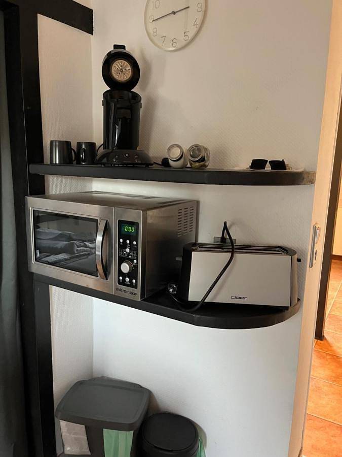 Ganze Wohnung, One-Bedroom Apartment in Brohl-Lützing, Osteifel