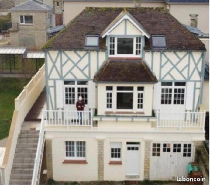 Three-Bedroom House in Ouistreham, Région de Caen