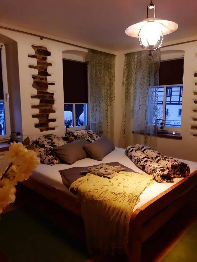 Ferienwohnung für 4 Personen, mit Balkon und Terrasse sowie Garten und Ausblick