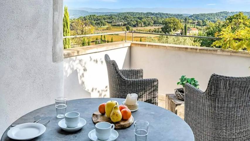 Appartement de vacances pour 3 personnes, avec jardin et piscine, animaux acceptés - 1