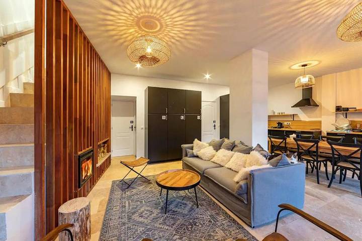 Chambre d’hôte pour 15 personnes, avec terrasse et jardin dans l' Isère - 2