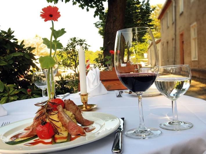 Hotel für 2 Personen, mit Seeblick und Balkon sowie Balkon/Terrasse, kinderfreundlich in Rheinsberg - 3