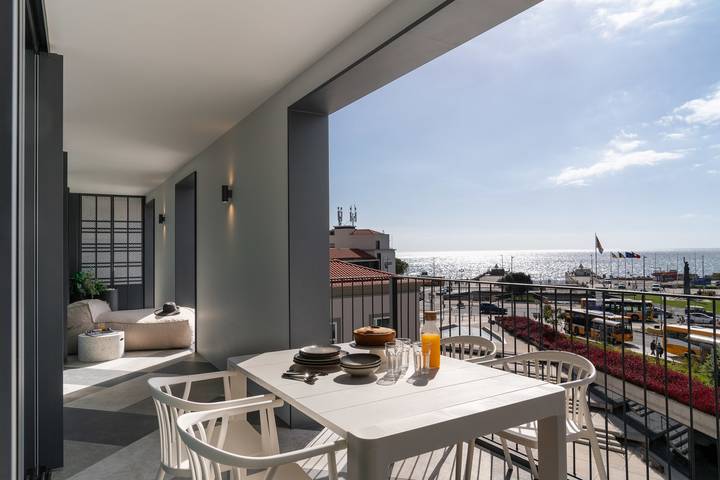 Apartamento de férias para 5 pessoas, com piscina e varanda no Funchal