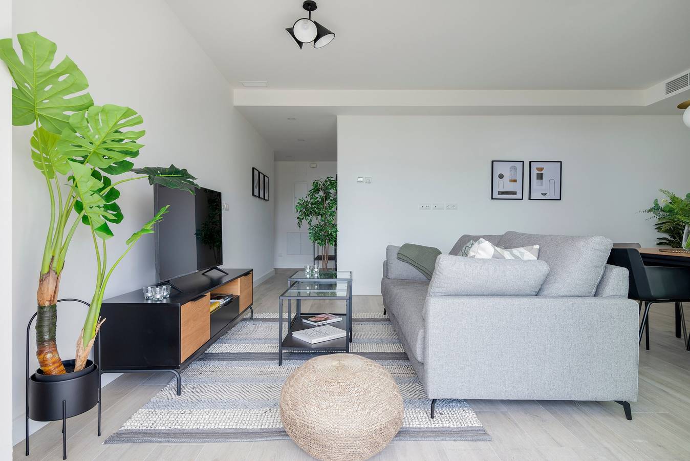 Entire apartment, Central Apartment with a View, Shared Pool & Wi-Fi in Mijas Pueblo, Mijas