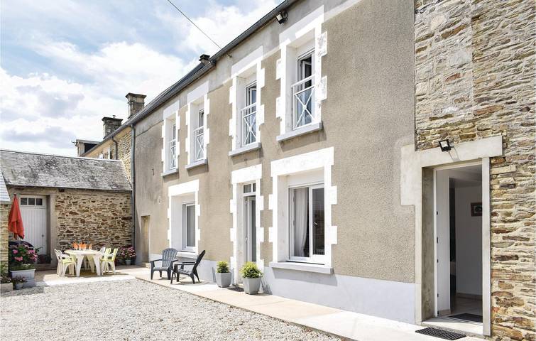 106 qm Wohnung mit Parkplatz, TV, Internet und Flussblick in Anctoville, Bayeux und Umgebung