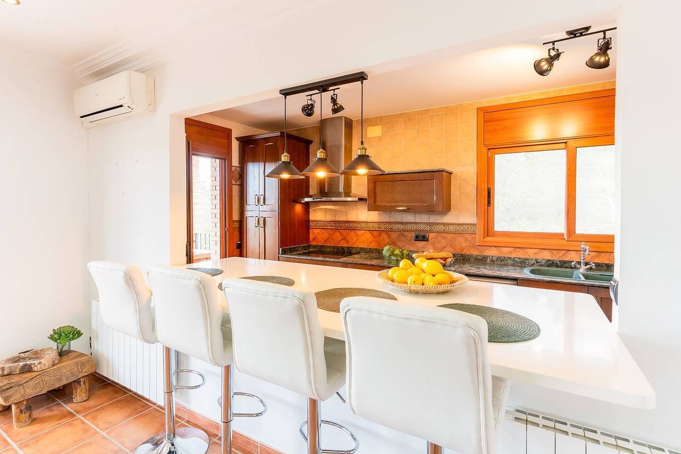 Chalet para 10 personas con piscina in Olivella, Garraf