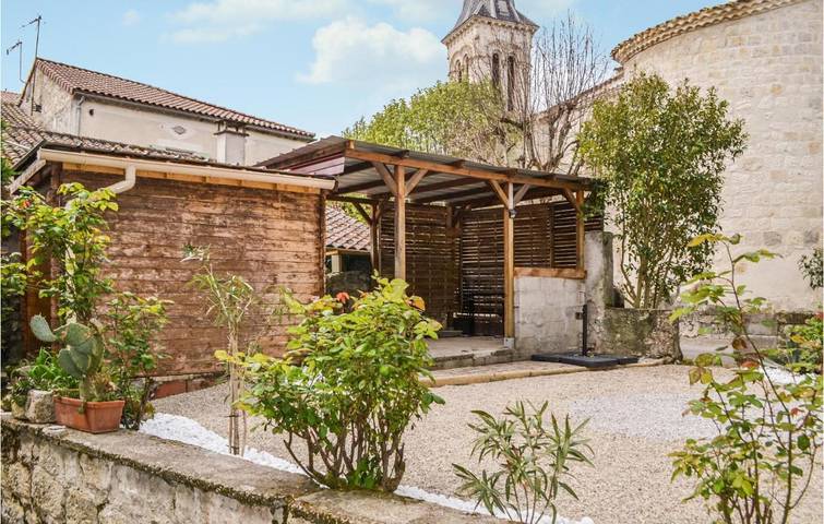 Location de vacances pour 4 personnes, avec jardin et terrasse dans La Sauvetat-de-Savères