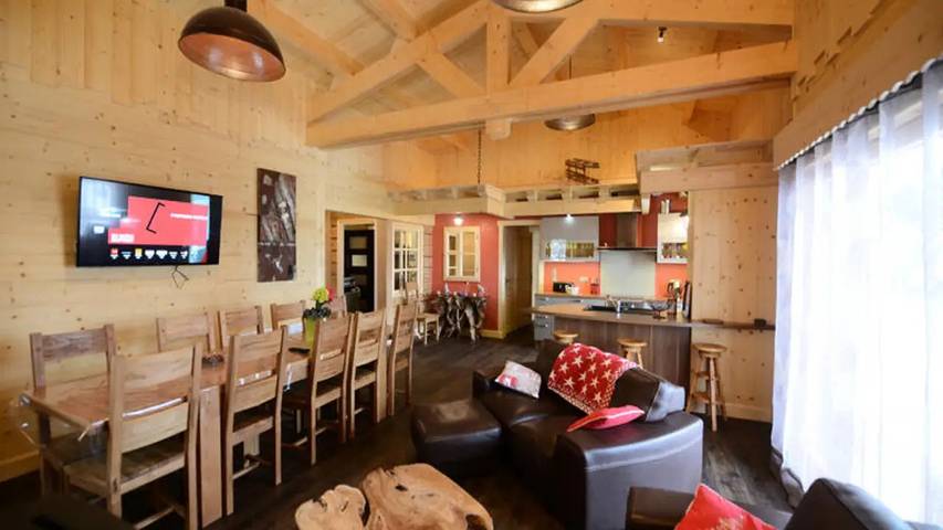 Chalet pour 13 personnes, avec Balcon ainsi que Terrasse et Sauna dans Le Lioran - 2