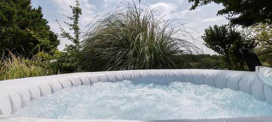Maison d’hôte pour 3 personnes, avec vue ainsi que piscine et jardin à La Roche-Posay