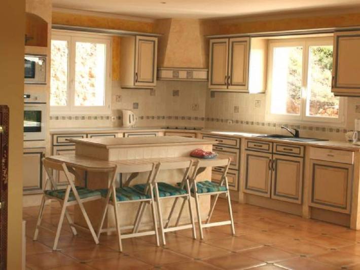 Rückzugsort am Hang in Roquebrun in Roquebrun, Béziers und Umgebung