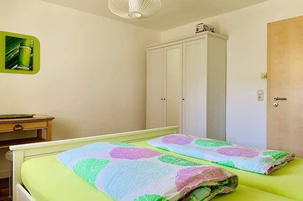 Ganze Wohnung, Gemütliche ****-Sterne Ferienwohnung mit großem überdachtem Balkon in Schuttertal, Hochschwarzwald