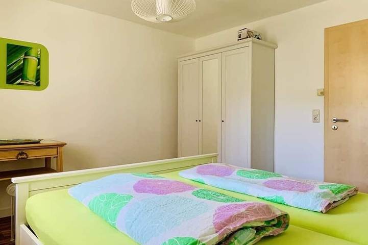 Ganze Wohnung, Gemütliche ****-Sterne Ferienwohnung mit großem überdachtem Balkon in Schuttertal, Ortenaukreis