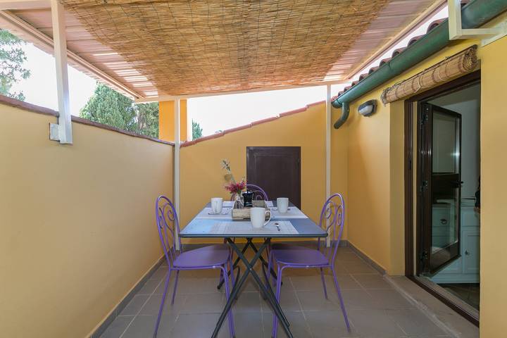 Monolocale intero, Monolocale 'Podere Nuti – L'Eccezione' con terrazza a tetto in esclusiva, piscina e giardino in comu in Mazzanta, Cecina