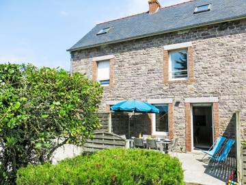 Gîte pour 6 personnes, avec terrasse et jardin à Fréhel