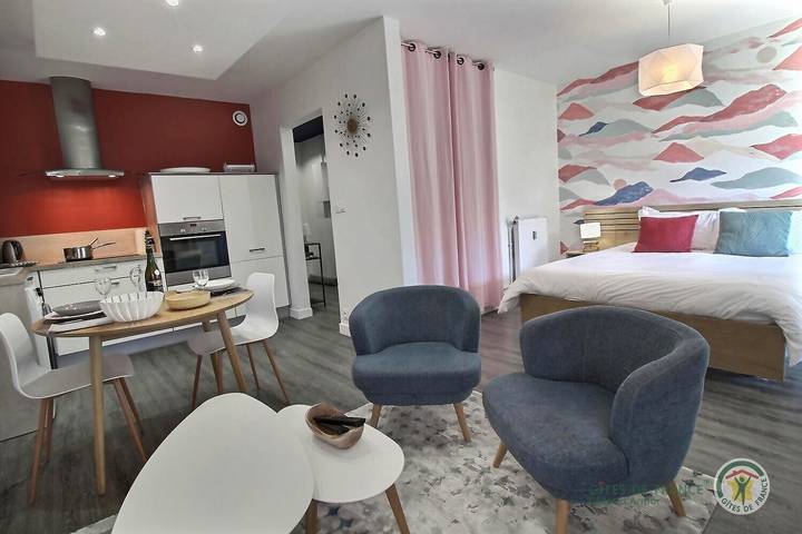 Gîte pour 2 personnes, avec Terrasse et Jardin dans Saint-Brieuc