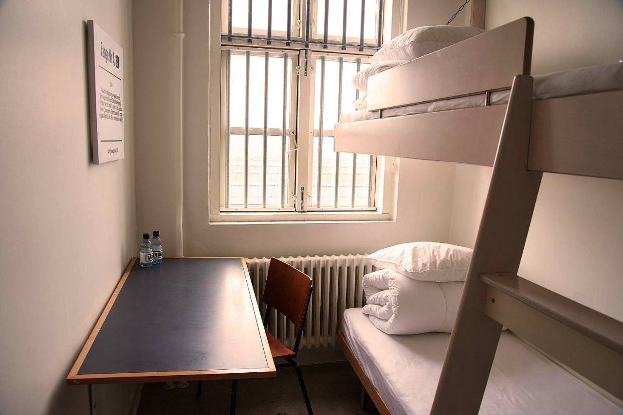 Sleepin Fængslet in Horsens, Lillebælt