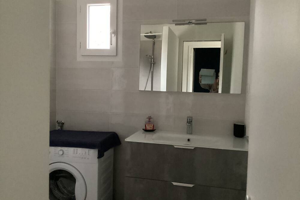 Appartement entier, Entre Sète et Montpellier proche plage des Aresquiers, appart deux personnes in Cournonterral, Côte méditerranéenne (France)