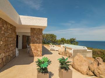 Ferienhaus für 7 Personen, mit Terrasse und Garten auf Sardinien