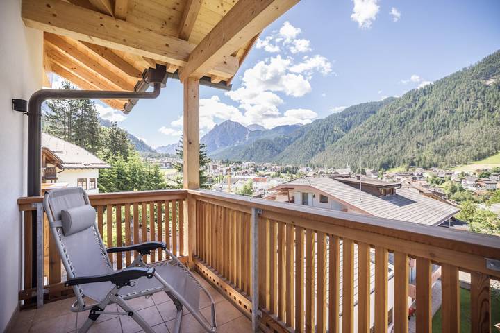 Entire apartment, Apartment "Set Residenz Bun Sté" with Mountain View, Sauna & Balcony in San Vigilio di Marebbe, Mareo
