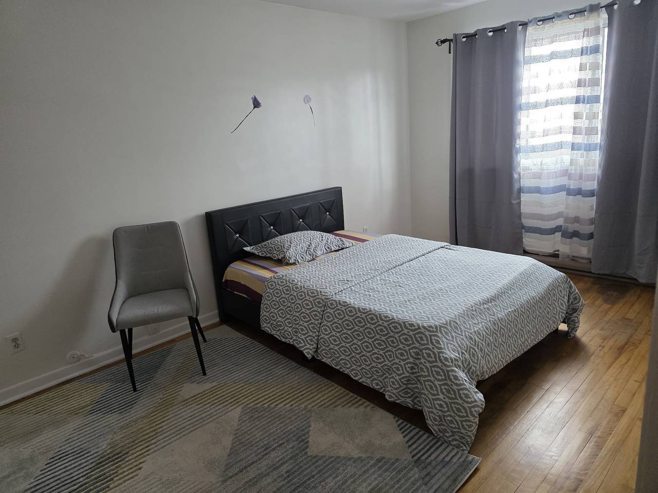 Apartamento entero, Encantador apartamento de 3 dormitorios en la animada ciudad de Montreal in Montreal, Quebec