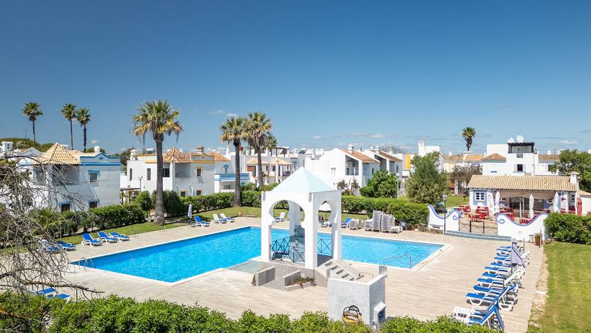 Casa rural para 4 personas, con balcón y piscina para niños en Tavira