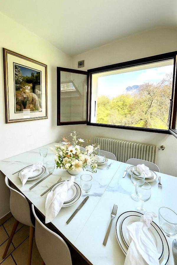 Appartement entier, Two-Bedroom Apartment with Balcony and Terrace in Domancy, Pays du Mont-Blanc