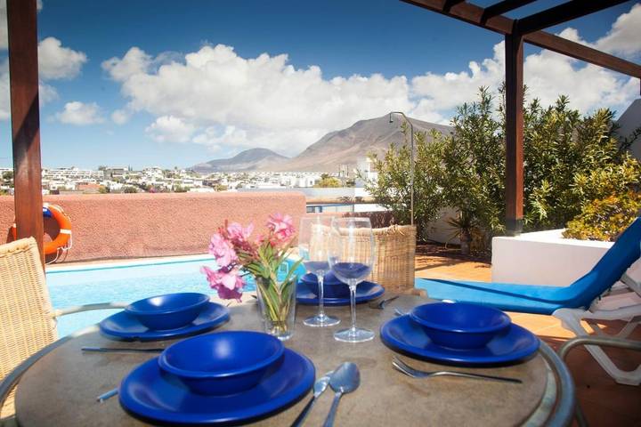 Bungalow für 4 Personen, mit Ausblick und Garten sowie Pool in Playa Blanca - 3