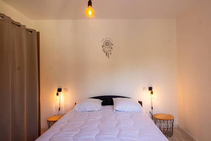 Gîte pour 4 personnes, avec terrasse à Auriac-du-Périgord - 4