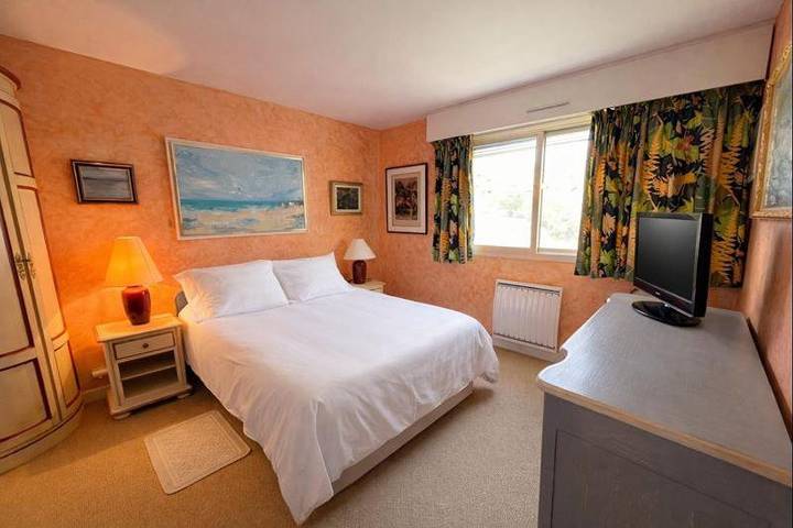 Gîte pour 5 personnes, avec terrasse et vue dans Office De Tourisme De Juan Les Pins - 2