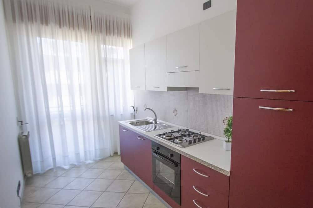 Entire apartment, Perla - cozy 2 bedroom apartment centrally located in Capo d'Orlando, Sicily in Capo d'Orlando, Messina Province