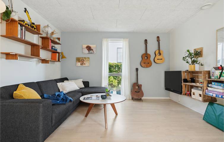 Gîte pour 6 personnes, avec terrasse et jardin, adapté aux familles à Aarhus - 4