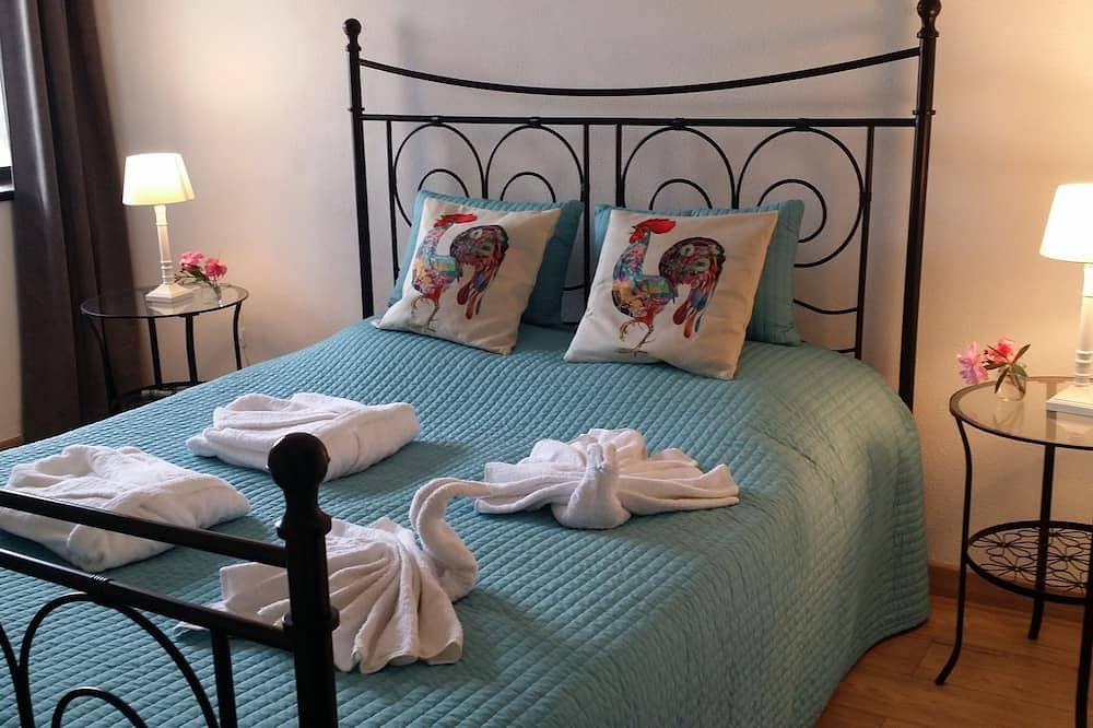 Ganze Wohnung, Luxuriöses, unabhängiges Apartment für 4 Personen im Erdgeschoss 'A Orquidea' in Santa Catarina, Leiria District