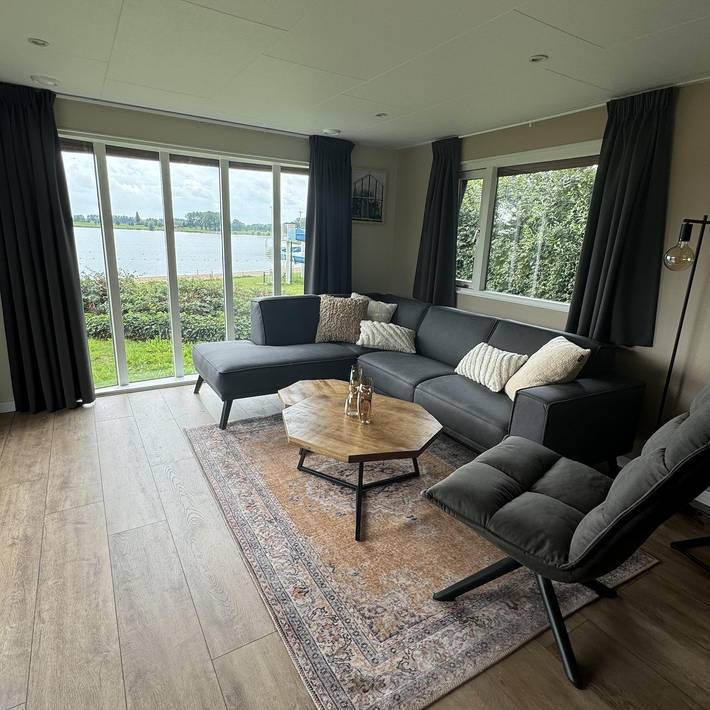 Resort Rhederlaagse Meren — Meer Chalet | 4 + 2 Personen in IJssel