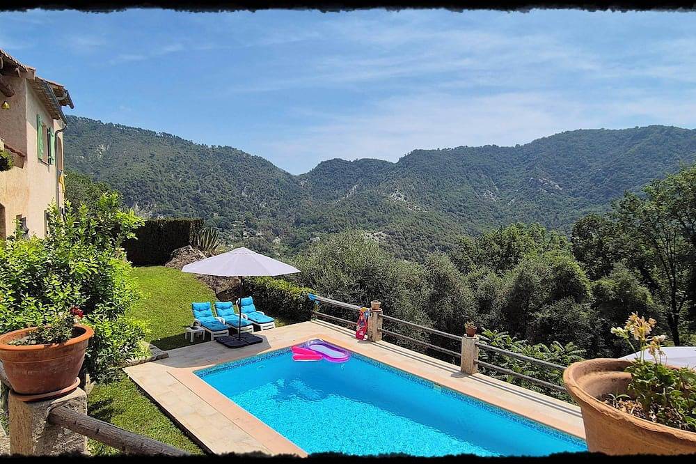 Villa de 3 chambres avec magnifique vue sur les montagnes proche de Nice/Monaco in Coaraze, Côte méditerranéenne (France)