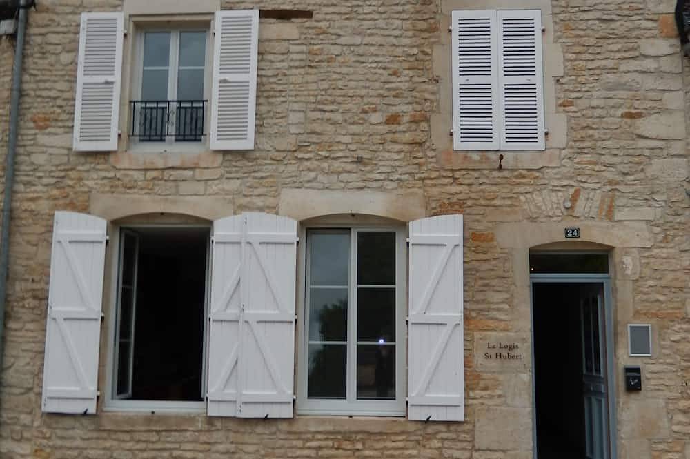 Demeure du Xviiie Siècle | Gîte de Groupe 19 Pers. en Haute-Marne in Arc-en-Barrois, Parc national de forêts