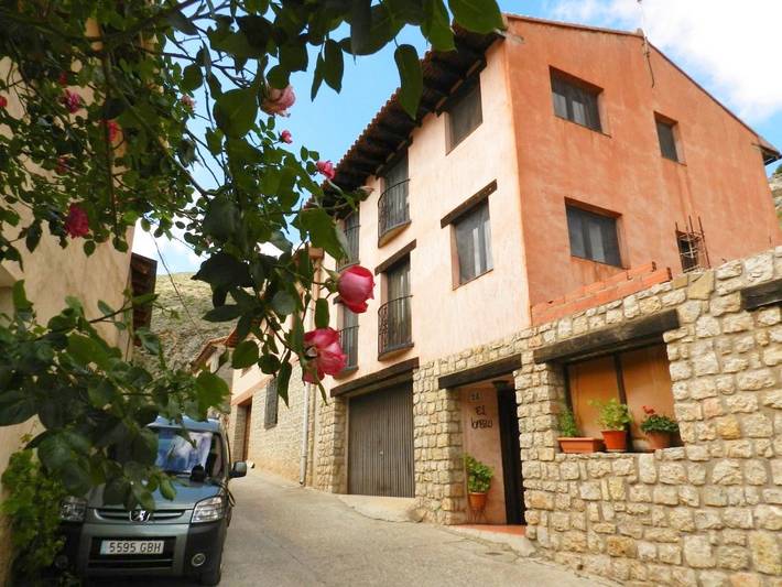 Gîte pour 4 personnes, avec balcon et vue, adapté aux familles à Albarracín - 2