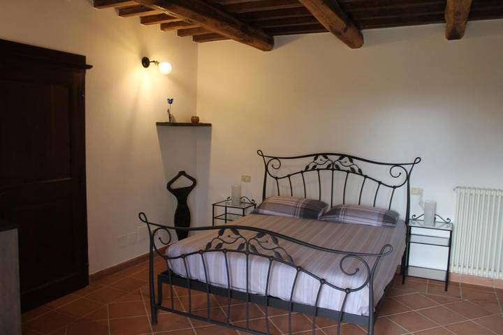 Agriturismo per 2 persone, con panorama in Semproniano